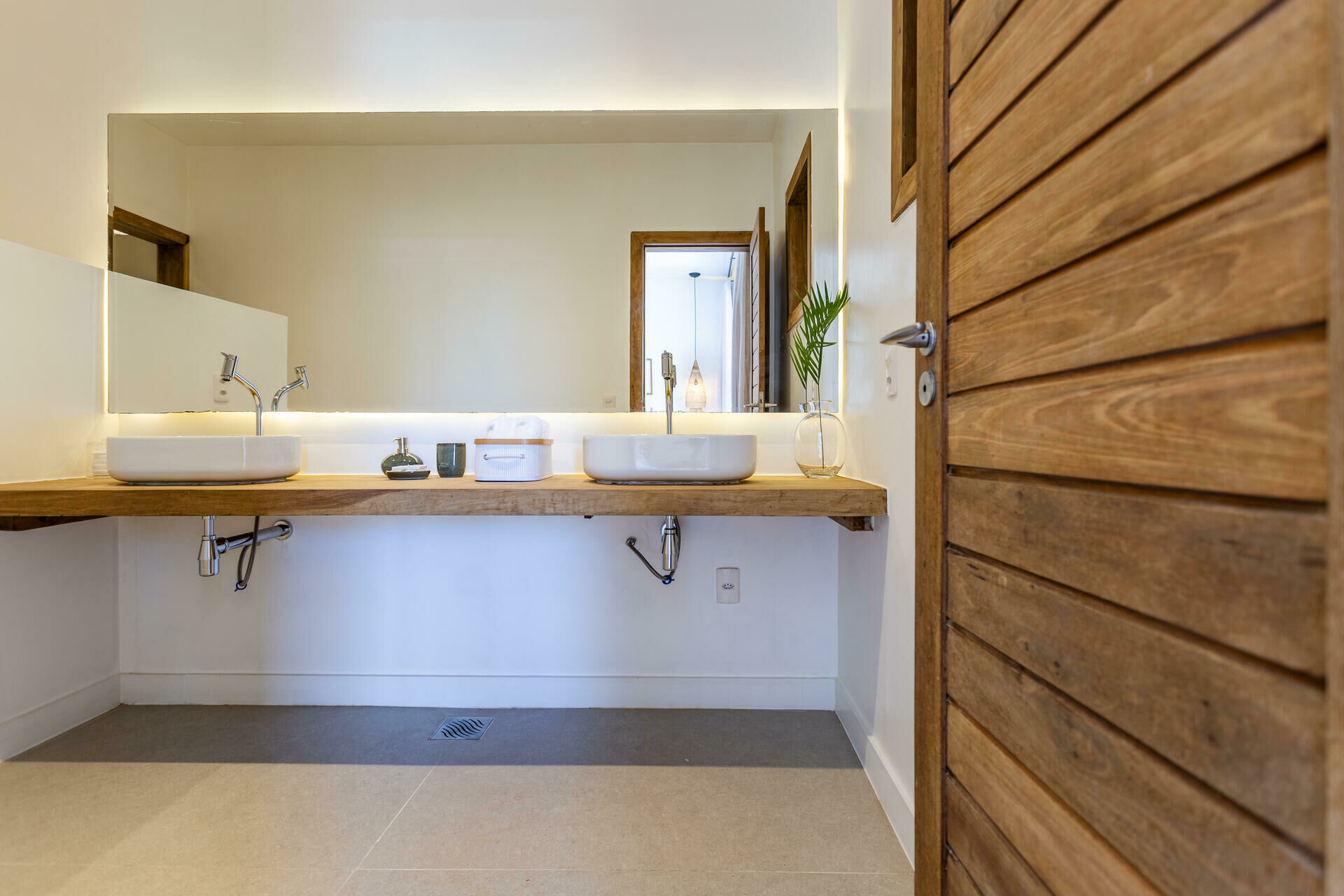 Villa Florens   Quarto Térreo 02 -  Foto Thiago Faquineli-10